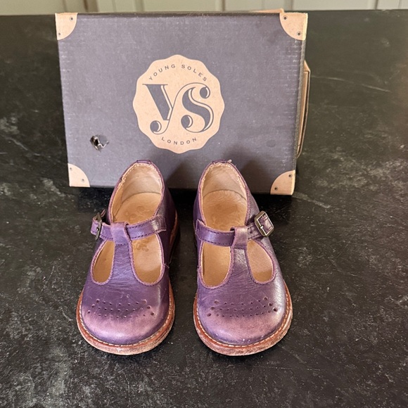 Yound Soles Other - Young Soles | Dottie T Bar Mary Jane Leather Kids Shoes 22 (7 US)